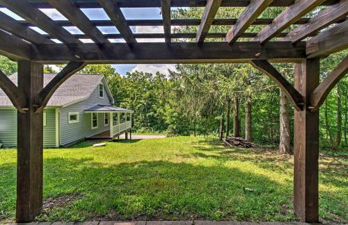 Cottage with Hot Tub and Fire Pit By Mahantango Creek - Foto 25