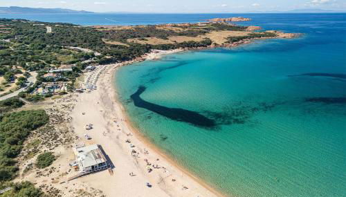 1 Bedroom Gorgeous Apartment In Isola Rossa - Foto 2