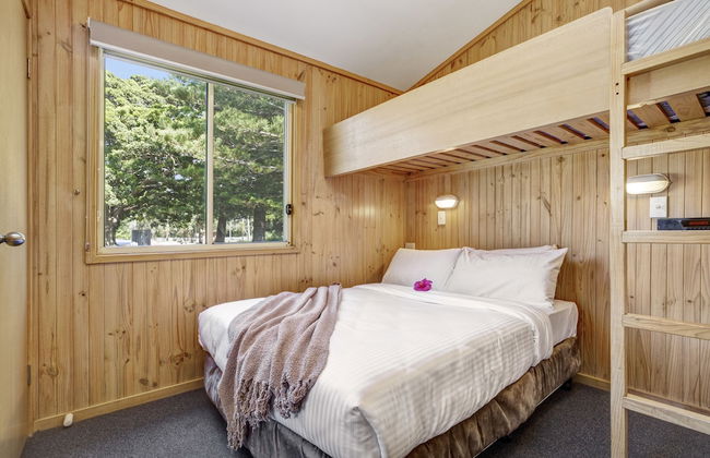 Seven Mile Beach Holiday Park - Photo 11