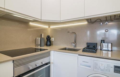 CASA ZUZA - AC, heated pool, 2 terraces, 2 bedrooms & bathrooms, tv channels - Foto 18