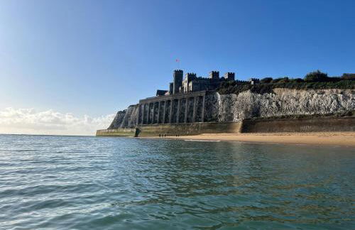 Broadstairs Beach Holiday Apartments, seafront stays opposite Kingsgate Bay with a parking space - Foto 37