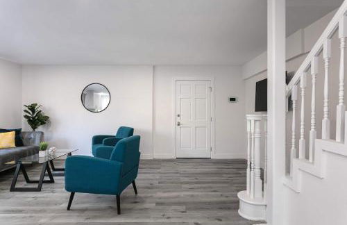 Modern 3BR Apt with Parking in Glendale - Foto 13