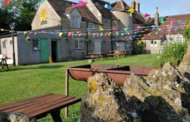 4 Bed - Historic Inn & Cider Pub - Free Parking - Foto 25