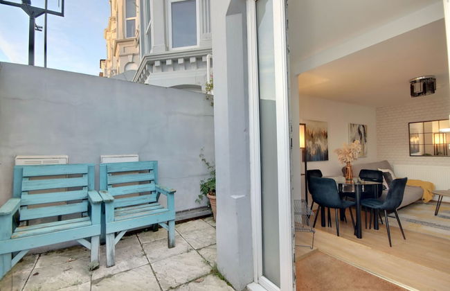 Southsea Apartment-Parking-Pool-Hot tub - Foto 16