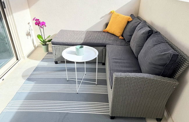 Azure Loft - 3min Walk to Beach, 10min to Old Town - Foto 32