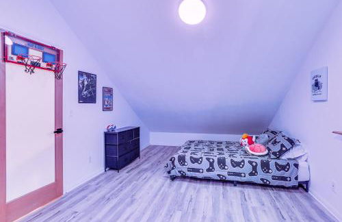 Crestline Home with Deck Less Than 2 Mi to Lake Gregory! - Foto 19