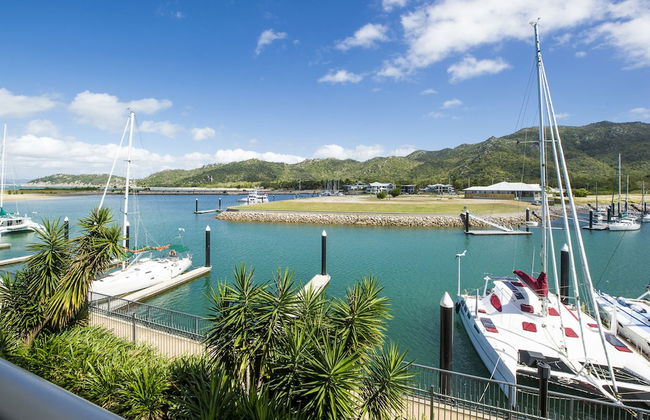 Blue on Blue Studio Room 1222 - Photo 5