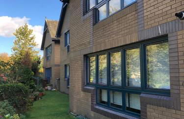 Super 2 Bedroom Flat near Dalkeith Town Center - Photo 30