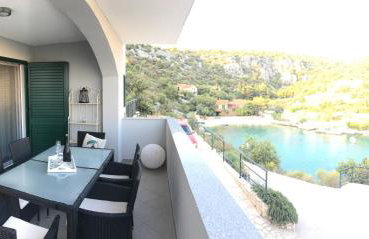 Villa Kristina - Photo 19