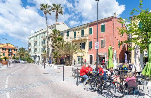SANTO'S - Seaside and bikeway in Riviera & Sanremo - Foto 4