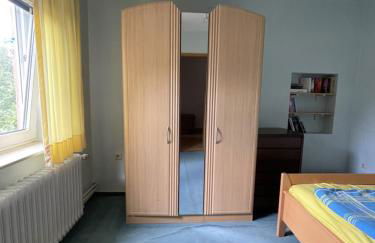 Entire house, quiet city location, garden, parking - Photo 24