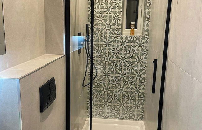 Nw119sg-modernapt-2guests-2br-1minhighstreet - Foto 12