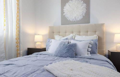 Near Coachella and Stagecoach Palm Springs , PGA resort Villa ,Golf, community pool, gym - Photo 20