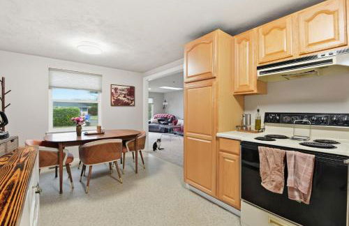 Hoops & Hygge Private Sport Court Retreat home - Foto 14