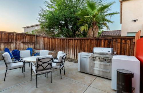 The Desert Jewel Pool Spa And Coachella Retreat - Photo 10