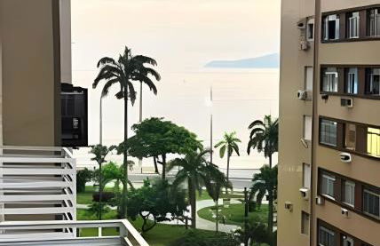 Lindo Apto Beira Mar - Ponta da Praia - Santos - Foto 24