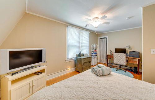 Lake Geneva Family Gem with Fenced Dog Run! - Foto 22