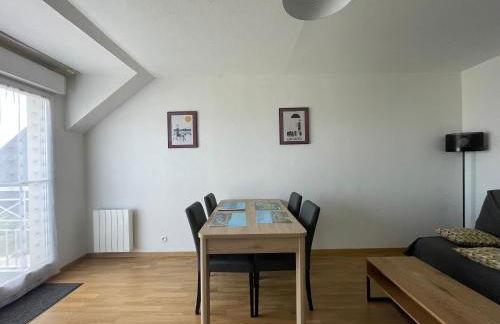 L'air marin Apt avec belle terrasse vue dégagée séjour lumineux 10 mn à pied mer et centre Port en Bessin, tous commerces et restaurants, proche Bayeux et Omaha Beach - Photo 13