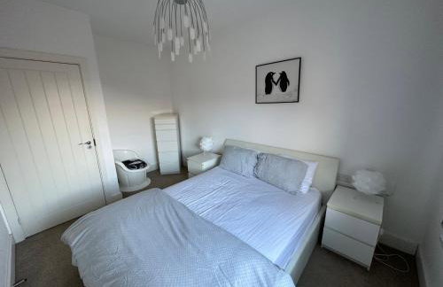 2 Bedroom Riverside Property with Roof Terrace - Foto 10