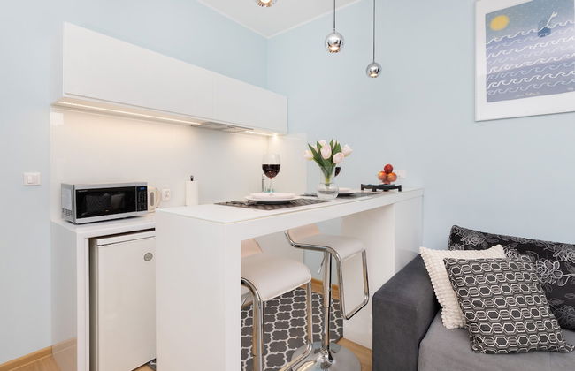 Świętojańska Studio Gdynia by Renters - Photo 12