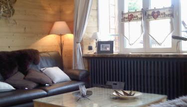 GITE COSY "LE CLAIRBIER" AVEC CHEMINEE ET JACUZZI à St Laurent en Grandvaux - Foto 2