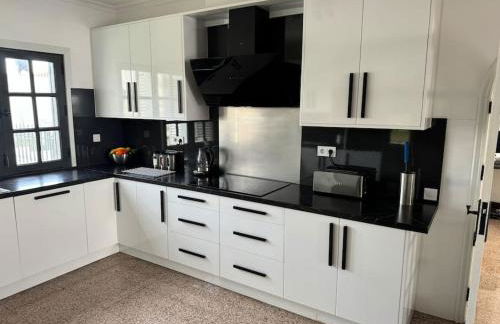 Large Villa in Maspalomas with Huge Private Pool, Jacuzzi & Gym - Foto 62