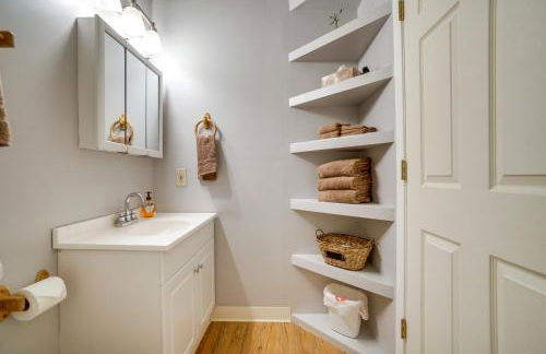 Convenient Kenai Apt - 3 Mi to Beach and Fishing - Foto 18