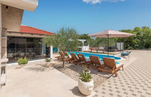 Awesome Home In Kamenmost With Jacuzzi - Foto 10