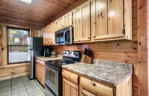 Epic Mountain Views, Hot Tub, Game Room, Sleeps 10 - Foto 12