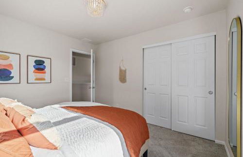 NEW! Family-friendly Home with Pool Table, King Beds - Foto 48