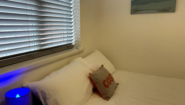 Essex 2 Bed Flat Near Station With Free Parking - Foto 2, Habitación