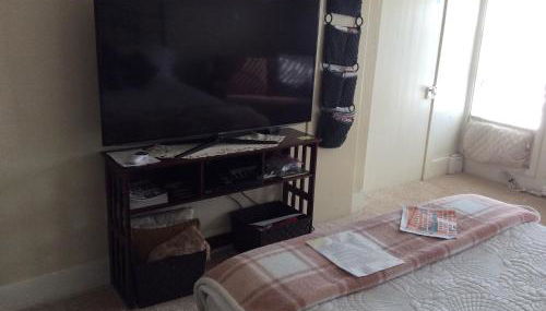 Charming Studio Apartment in the Heart of Golden - Foto 5