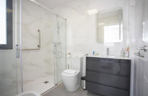 AT Almirall II - Photo 7