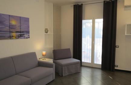 Karina, to the beach with terrace and private parking - Foto 2