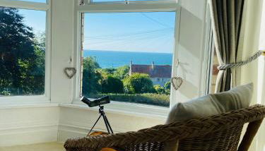Ocean Terrace, Ilfracombe, 4 bedrooms, Sleeps 8, Stunning Sea Views, Parking, Garden, Pet Friendly - Foto 5
