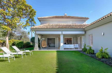 VACATION MARBELLA I Guadalmina Golf Front Villa, Private Pool, Close to the Beach - Photo 58