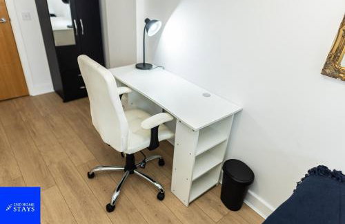 2ndHomeStays-Digbeth-B12 I Large Stylish 2-Bed Apartment I Ensuite I Sleeps 6 I Free Parking & WiFi I Perfect for Work Stays, Relocations & Holiday I Near Birmingham Project Sites & Attractions - Foto 43