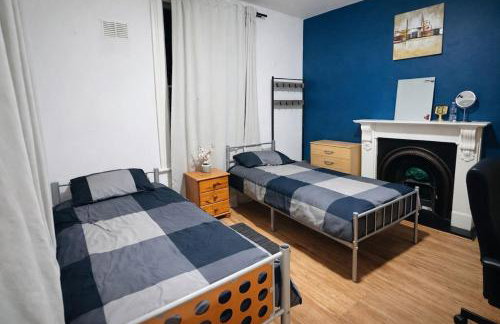 landvue stays, The Colchester town White House 4 bed 2 bath! - Foto 9