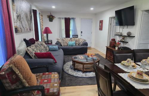 Charming 3 bedroom 2 bath home in Bloomfield with wishing well - Foto 21