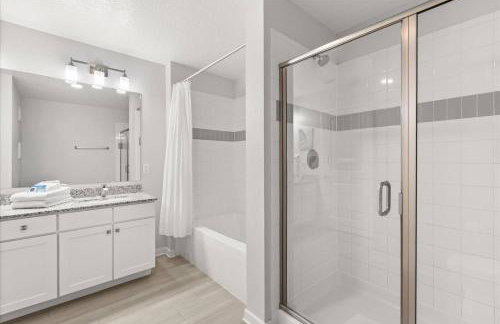 3 BD 2 BA Vista Cay 4013-205 - Foto 48