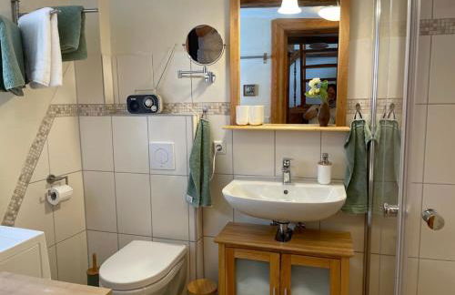 Mittelalterdomizil mit Balkon und Parkplätzen - Foto 22