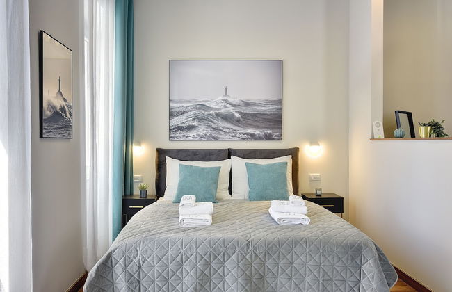 D&A Central Luxury Apartments - Photo 20