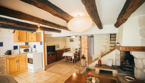 "Charmante maison de ville" au coeur de la cité médiévale - Foto 5