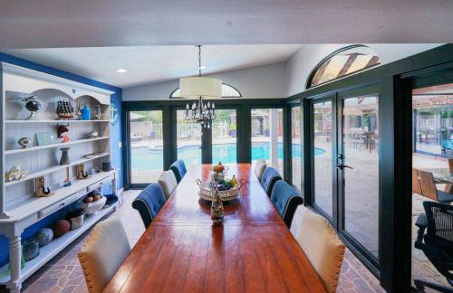 The Creek Resort - Revamped Chic 4BR Haven with Massive Pool, Hot Tub, and Outdoor Space - Foto 11