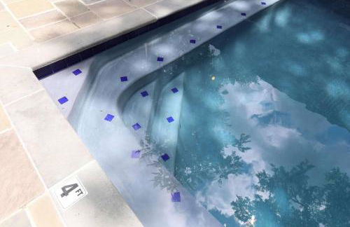 Historic Tudor Home, Heated Pool - Photo 56