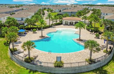 Large Themed Pool Home at Windsor at Westside - Photo 78