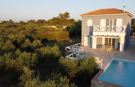 Betty's Villas - Photo 7