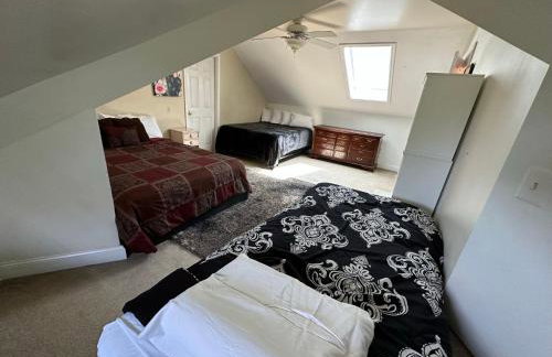 Large Home with Pool & 7 bedrooms; sleeps 21 - Foto 39