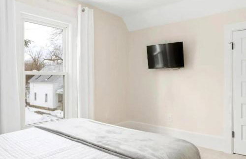 Sweet Retreat 3 Mins to Notre Dame Eddy St Commons and Memorial Hospital - Foto 23