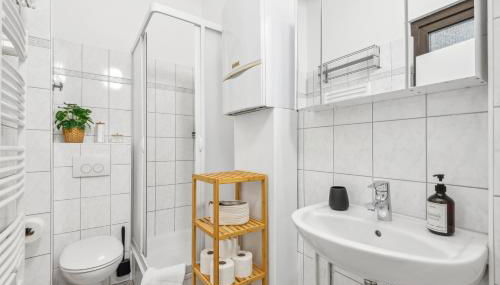 FABYLOUS Homes City Apartment I Gruppen I Waschtrockner I Balkon I belebte Lage - Foto 3, towels, Shower